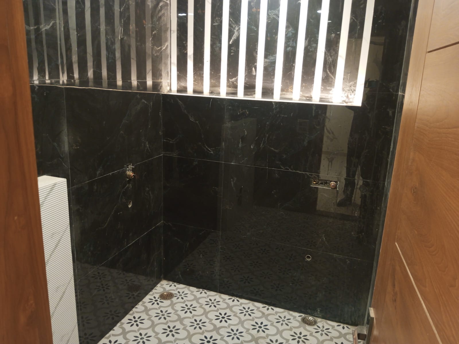 WhatsApp Image 2025-10-29 at 6.11.44 PM (2)