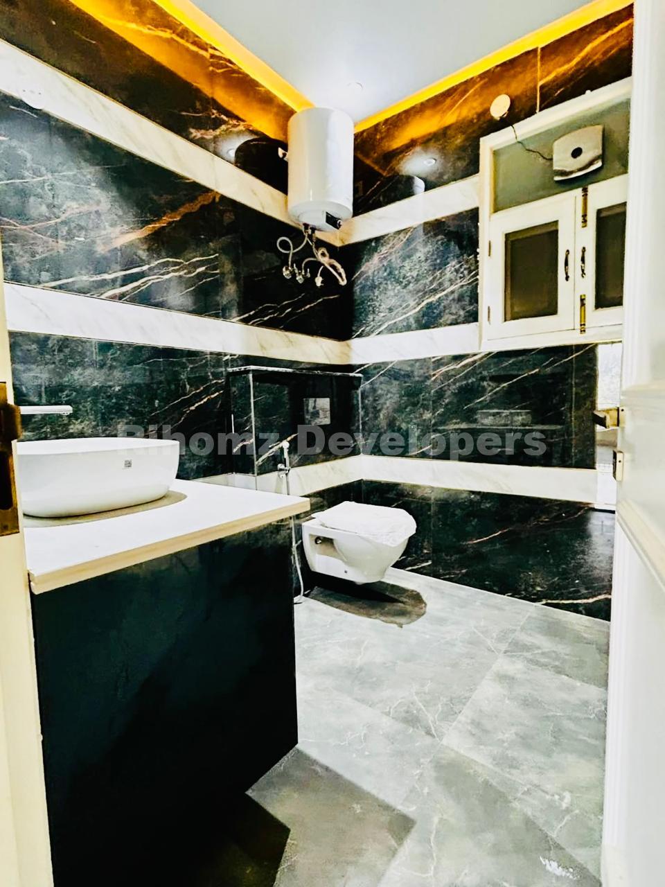 WhatsApp Image 2025-12-19 at 1.21.03 PM (13)