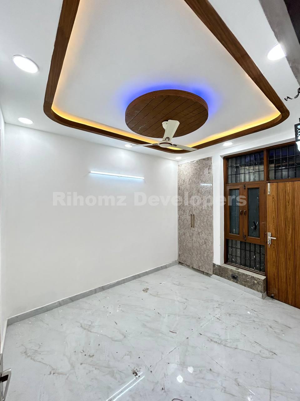 WhatsApp Image 2025-12-19 at 7.07.27 PM (1)