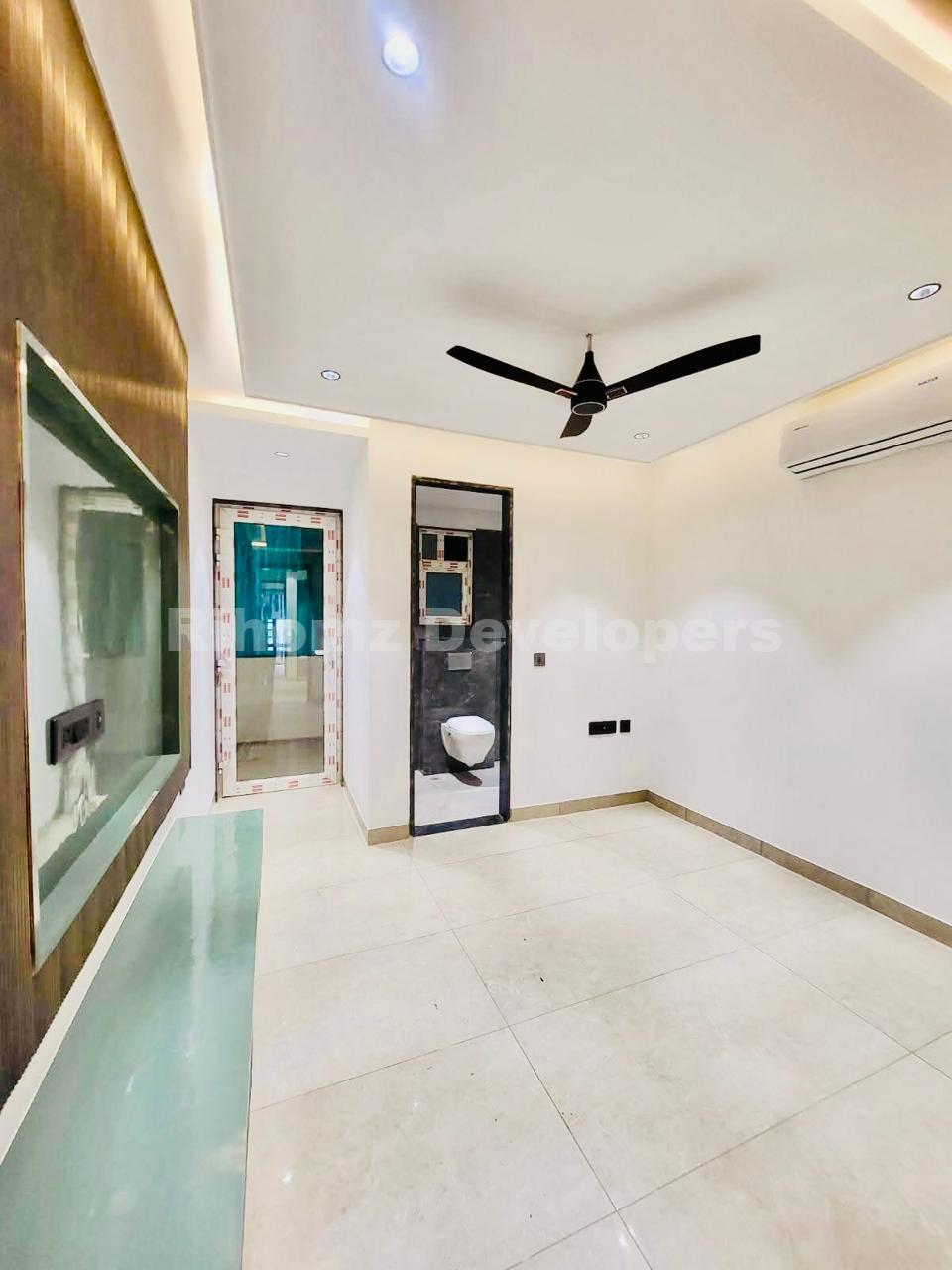 WhatsApp Image 2025-12-23 at 1.04.45 PM